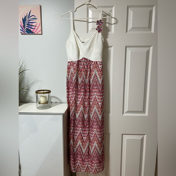Signature by Robbie Bee - Patterned Dress - Size 10 petite - Picture 1 of 1